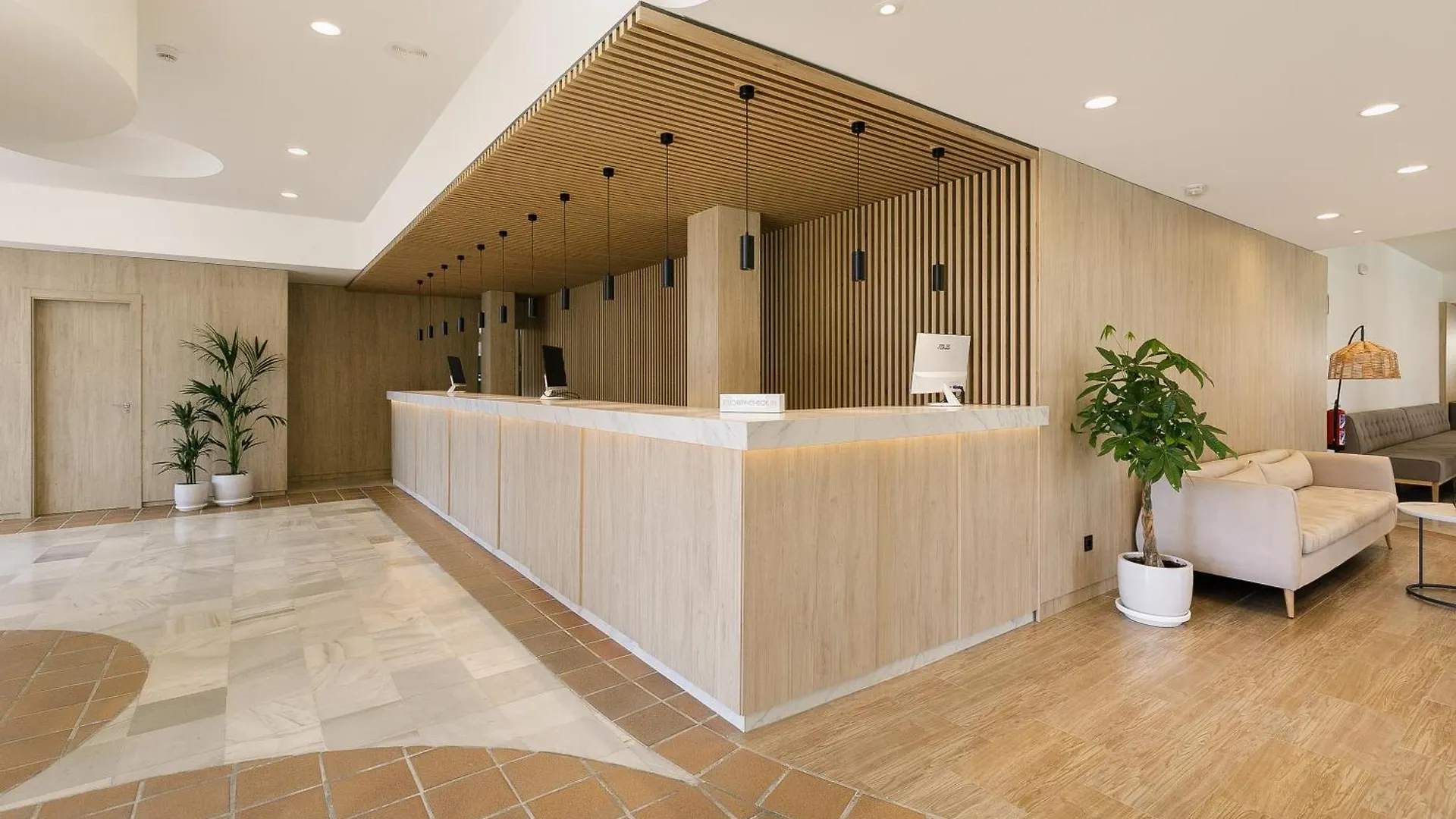 Sol Sancti Petri Aparthotel 치클라나 데 라 프론테라