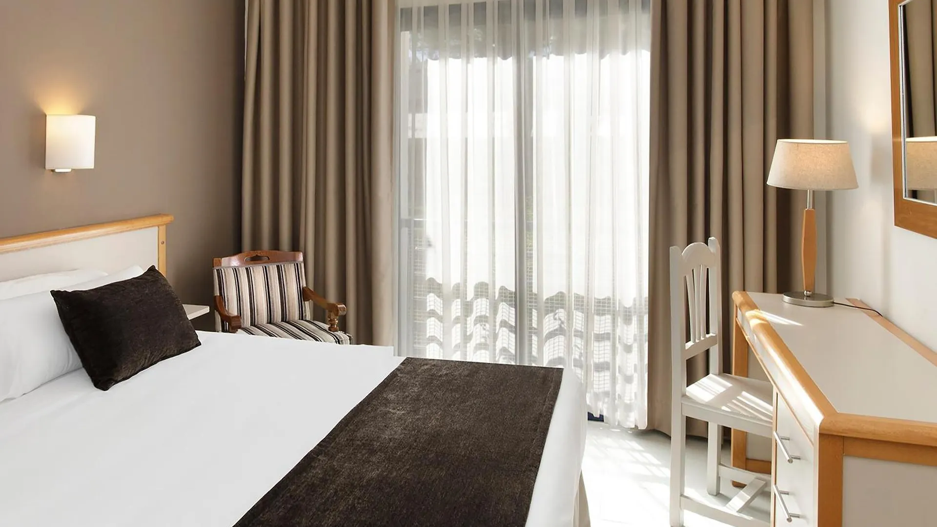 Sol Sancti Petri Aparthotel Chiclana de la Frontera 3*,