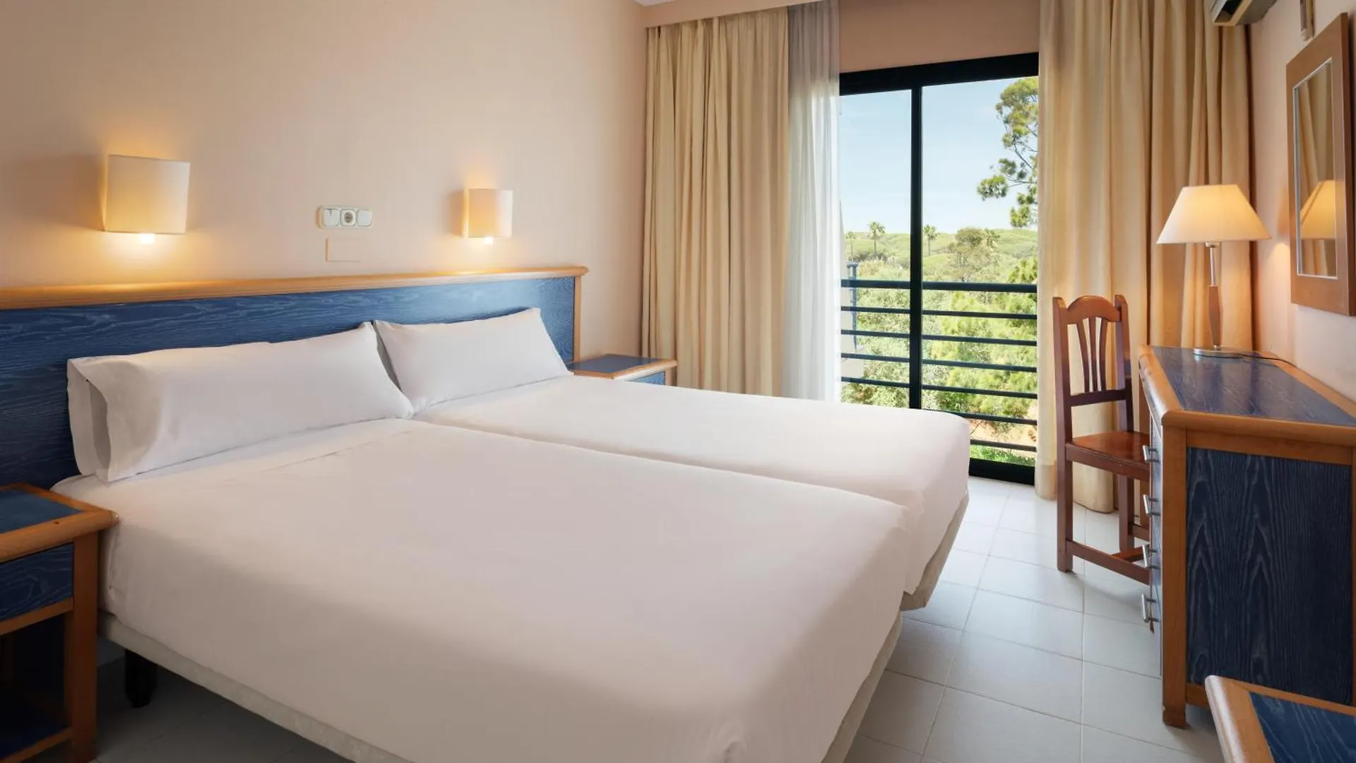 Sol Sancti Petri Aparthotel Chiclana de la Frontera 3*,  Spain
