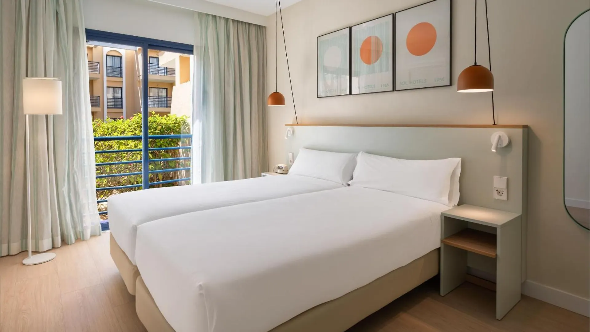 Sol Sancti Petri Aparthotel Chiclana de la Frontera Spanje