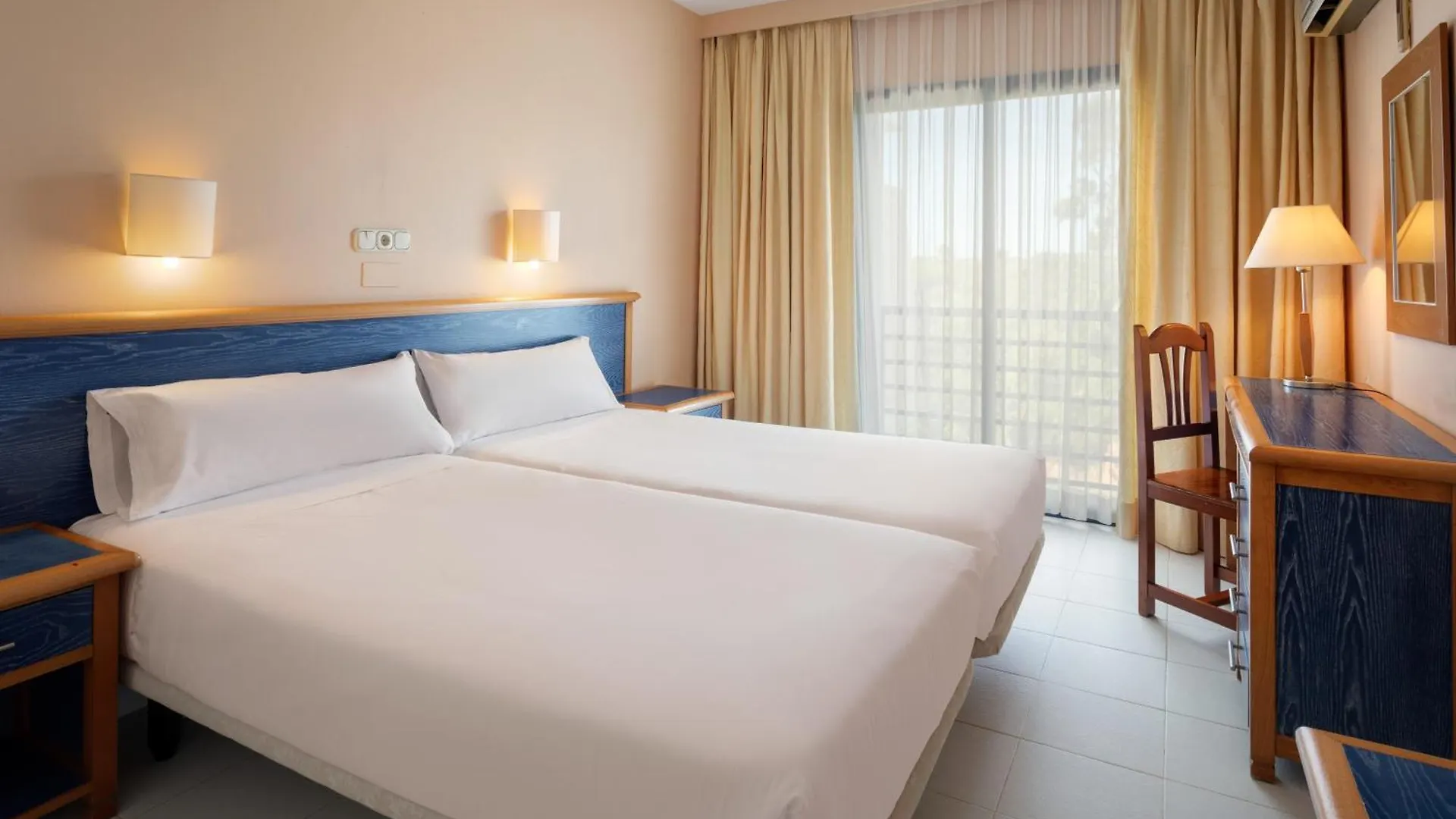 Sol Sancti Petri Aparthotel Chiclana de la Frontera 3*,